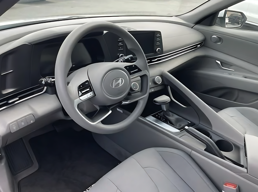 Crain Hyundai of North Little Rock Highway Driving Assist 2